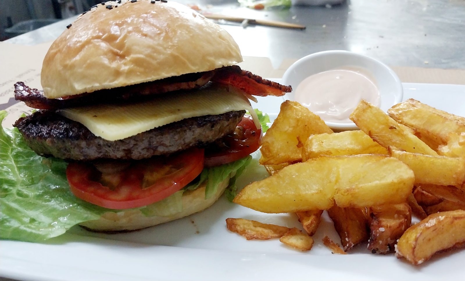 Burgers & Pizza